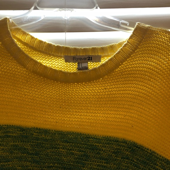 Color Block Sweater - Picture 2 of 3